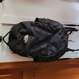 The North Face Women's Borealis Luxe Backpack TNF Black/Burnt Coral